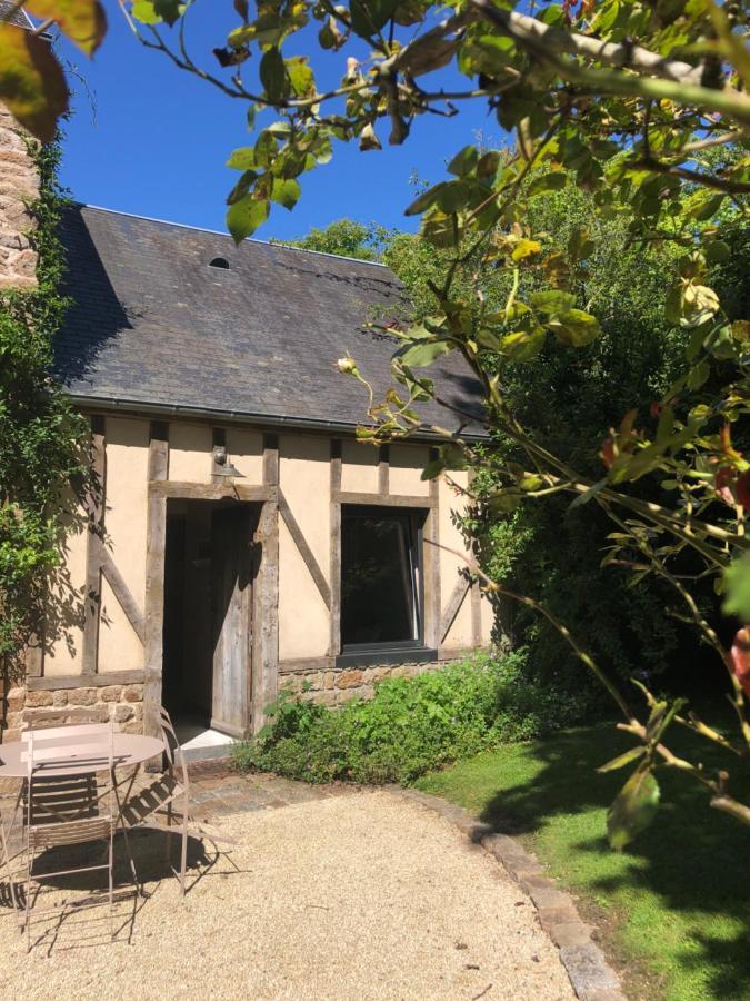 Le Clos Du Mont Jarry Le Val-Saint-Pere Exterior photo